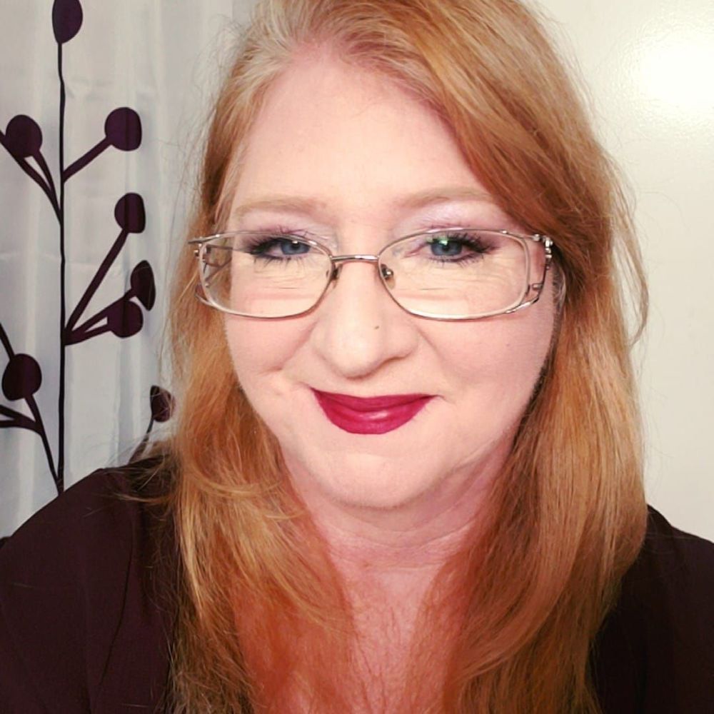 Meet your Posher, Becky